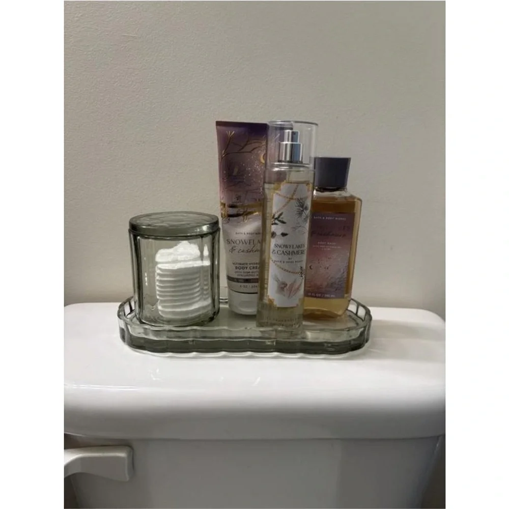 Hearth &Hand Magnolia Fluted Glass Bathroom Tray Light Green